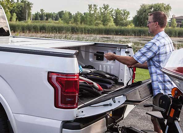 A closeup view of the primary cover hinge.